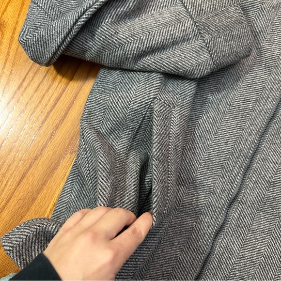 NWT Banana Republic Factory Men’s Dark Grey Zip Up Jacket - Picture 3 of 4